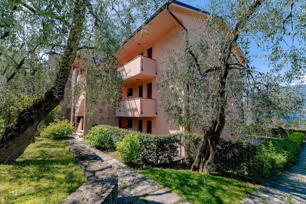 Kite Beth'S House Lägenhet Brenzone sul Garda Exteriör bild